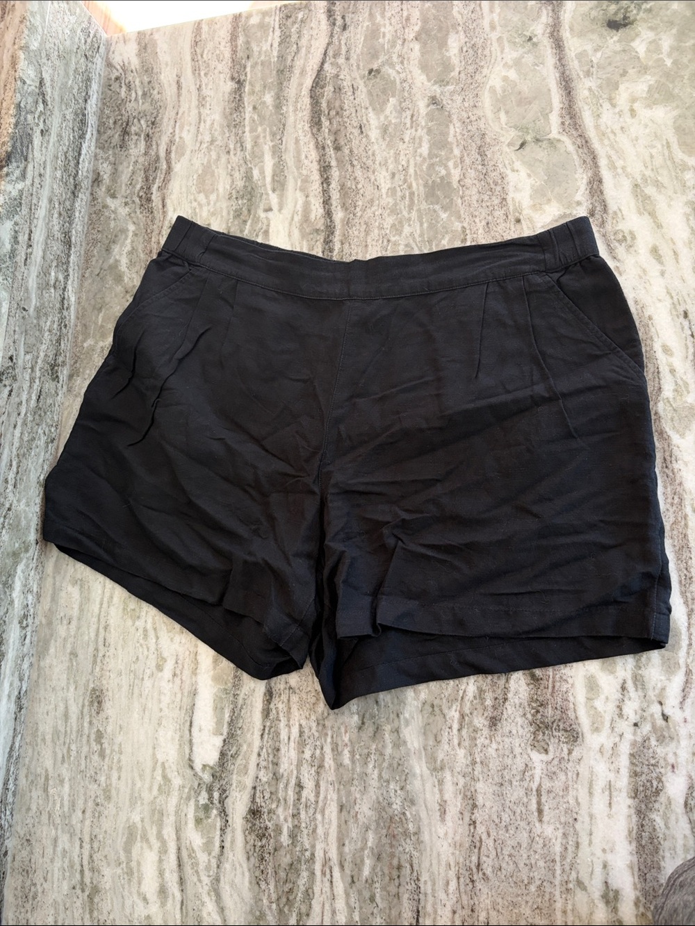 Black Apt. 9 Shorts Size 16